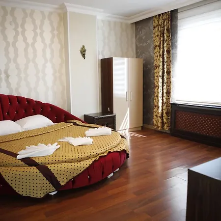 Safir Hotel 4*