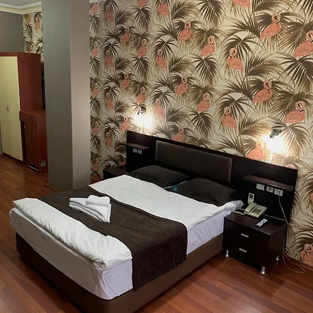 Safir 4*