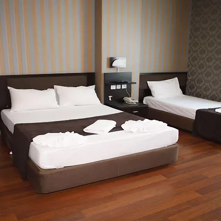Safir Hotel 4*